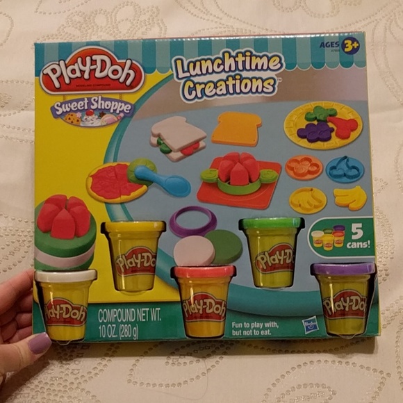 play doh lunchtime creations